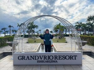 Kayo Noro Instagram - 先週に引き続き🌺
TOKYO FM📻毎週日曜15:50から
ルートインホテルズpresents
『とっておきここだけの旅〜ここ旅〜』
石垣島の旅　後編
明日26日放送になりますよー🏝️🌺
明日もこのお写真を見ながら聴いていただけたらもっと楽しめるかもです☺️
・
・
そして日曜日の放送に加えて
ここ旅の特別番組が決定しました🏨
2/11(火・祝)11:30〜
TOKYO FM
『とっておきここだけの“春旅”』
・
日本全国の春旅情報をGETできる番組です！！
みなさんのおすすめの日本国内の春旅情報もぜひ教えてください🙏♡
・
・
#ルートイン 
#グランヴィリオリゾート石垣島 
#grandvrioresort_ishigakijima 
#ここ旅
#tokyofm