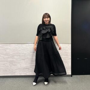 Kayo Noro Instagram - 衣装です🙋🏻‍♀️
・
・
①
knit ,skirt @mystrada_official
boots @pumps @tsurubymarikooikawa
pierce @zuttoholic
bangle ,ring @unoaerre_japan
・
・
②
すみません色が暗いです🥲名探偵津田をご覧くださいませm(_ _)m
cardigan @arpege_story
pants @cadune_official
sneaker @autryactionshoes
・
・
③
gillet @arpege_story
one piece ships_women_official
pumps @charleskeithofficial
pierce @zuttoholic
bangle @unoaerre_japan
・
・
④
gillet @lounie_jp
pullover @demiluxebeams
denim pants
@needbyheritage,@guestlist___tokyo
pumps @tsurubymarikooikawa
pierce,ring @zuttoholic
bangles @unoaerre_japan
・
・
⑤
blouse,pants @demiluxebeams
sandal @dianashoespress
jewelry @unoaerre_japan
・
・
⑥
jacket @jusglitty_official
one piece @effebeams
pumps @charleskeithofficial
pierce @zuttoholic 
blacelet,ring @unoaerre_japan
・
・
⑦
shirt ships_women_official
knit @unfilo_official
pants @stola.jp
sandal @giaborghini
jewelry @unoaerre_japan
・
・
⑧
shirt @micaanddeal_official
skirt @cocodeal_official
pumps @tsurubymarikooikawa
jewelry @unoaerre_japan
・
・
⑨
cardigan @mystrada_official
skirt @citen_official
boots @tsurubymarikooikawa 
pierce @zuttoholic 
blacelet,ring @unoaerre_japan
