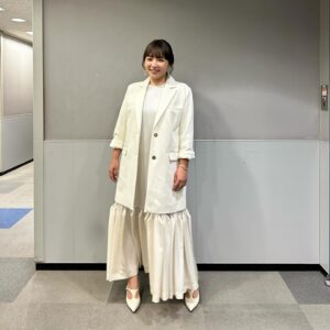 Kayo Noro Instagram - 衣装です🙋🏻‍♀️
・
・
①
knit ,skirt @mystrada_official
boots @pumps @tsurubymarikooikawa
pierce @zuttoholic
bangle ,ring @unoaerre_japan
・
・
②
すみません色が暗いです🥲名探偵津田をご覧くださいませm(_ _)m
cardigan @arpege_story
pants @cadune_official
sneaker @autryactionshoes
・
・
③
gillet @arpege_story
one piece ships_women_official
pumps @charleskeithofficial
pierce @zuttoholic
bangle @unoaerre_japan
・
・
④
gillet @lounie_jp
pullover @demiluxebeams
denim pants
@needbyheritage,@guestlist___tokyo
pumps @tsurubymarikooikawa
pierce,ring @zuttoholic
bangles @unoaerre_japan
・
・
⑤
blouse,pants @demiluxebeams
sandal @dianashoespress
jewelry @unoaerre_japan
・
・
⑥
jacket @jusglitty_official
one piece @effebeams
pumps @charleskeithofficial
pierce @zuttoholic 
blacelet,ring @unoaerre_japan
・
・
⑦
shirt ships_women_official
knit @unfilo_official
pants @stola.jp
sandal @giaborghini
jewelry @unoaerre_japan
・
・
⑧
shirt @micaanddeal_official
skirt @cocodeal_official
pumps @tsurubymarikooikawa
jewelry @unoaerre_japan
・
・
⑨
cardigan @mystrada_official
skirt @citen_official
boots @tsurubymarikooikawa 
pierce @zuttoholic 
blacelet,ring @unoaerre_japan