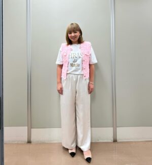 Kayo Noro Instagram - 衣装です🙋🏻‍♀️
昨年のものを続々と、、、申し訳ございません
m(_ _)m
2024年ダメだったところ。それはものすごい数のSNS用写真、衣装、動画撮り溜め出るにもかかわらず。全然出せませんでした。
今年はせっかく撮りだめたものは放出していきたいと思います。すぐにを目標に。
・
①
jacket @cadune_official
t-shirt @jeansfactory_official , g_rock_s
skirt @arpege_story
pumps @tsurubymarikooikawa
jewelry @unoaerre_japan
・
・
②
t-shirt @disneyjp
tulle tops @maisonspecial_women
pierce @zuttoholic
bangle ,ring @unoaerre_japan
・
・
③
jacket @lounie_jp
one piece @cocodeal_official
sandal @tsurubymarikooikawa
pierce @zuttoholic
blacelet,ring @unoaerre_japan
・
・
④
knit ,skirt @nomine_jp
shoes @tsurubymarikooikawa
pierce,ring @zuttoholic
blacelet @unoaerre_japan
・
・
⑤
knit vest @cocodeal_official
t-shirt,pants @arpege_story
mule @kanematsu_official
pierce @zuttoholic
blacelet,ring @unoaerre_japan
・
・
⑥
gillet,knit @demiluxebeams
pants @emmelrefines
pumps @kanematsu_official
pierce,ring @zuttoholic
・
・
⑦
おまちをm(_ _)m
・
・
⑧
sweater @rougeviflacle_official
skirt @citen_official
boots @zara
pierce @zuttoholic
blacelet,ring @unoaerre_japan
・
・
⑨
one piece @lounie_jp
boots @zara 
pierce,ring @zuttoholic
blacelet @unoaerre_japan