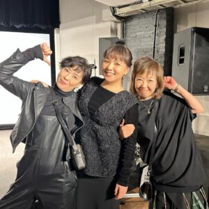 Kayo Noro Instagram - 改めましてm(_ _)m
『トラベルナース　シーズン2』
みなさんご視聴ありがとうございました🙇🏻‍♀️
・
始まる前にとても楽しみにしていた撮影ですが、やはりめちゃくちゃ楽しかったです。
終わるの嫌だなって思いました。
みんなはどうかわからないけどw
けど、とても楽しくて学びが本当に多かったです。
そしてなによりも沢山の方にみていただけたということで、私は本当に仲間に入れていただけてよかったです。
私にはまだまだなところがあり、作品に対して関わることも少ないこともありますが、沢山の方の努力がありこのトラベルナースが出来上がっていまして。
感謝の日々でございましたm(_ _)m
ありがとうございましたm(_ _)m
見てくださったみなさまに今一度お礼申し上げます。
ありがとうございました🙇🏻‍♀️
・
・
写真は、クランクアップ（撮影の最終日）
そしてロケの時の写真などです！
あと打ち上げの日🍸
・
キャストのみなさん本当に楽しい日々をありがとうございました❤️