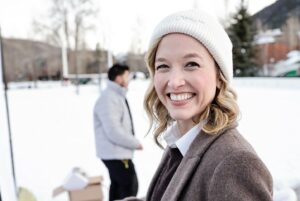 Actress Kelley Jakle HD Photos and Wallpapers February 2025