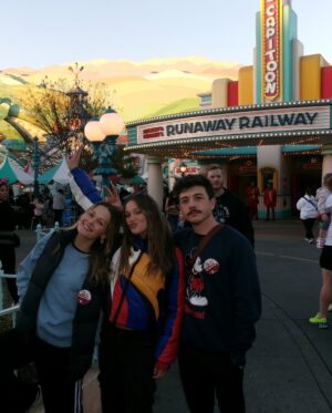 Kelli Berglund Instagram - return to the motherland 🎡🐸 @disneyland #Disneyland