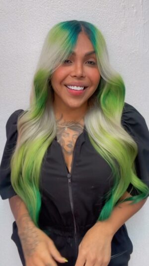 Kenya Michaels Instagram - 📸Debí Tirar Mas Fotos 🌴 @badbunnypr 
  Hair Inspo Part #1 

 Este 2025 venimos listas para jugar con colores and have Fun 💚

 ¿Déjanos saber que les pareció esta peluka? 
 
Hair Colors @matrix @matrix @pulpriothairpr @pulpriothair 
#dtmf #debítirarmásfotos #badbunny #wigcolorist #PelucasPuerto Rico #PuertoRico