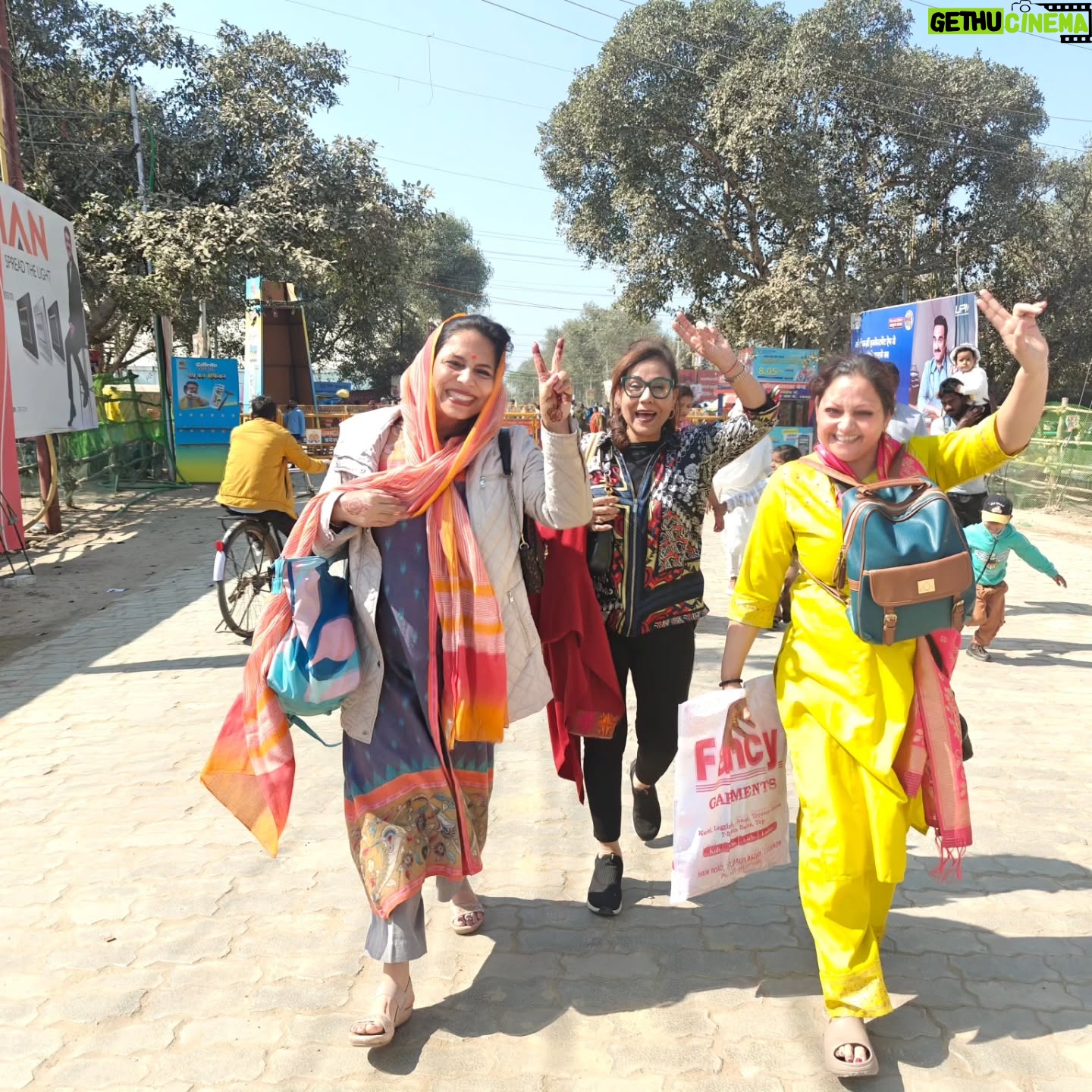 Khushboo Kamal - 11K Likes - May the divine rivers of Kumbh Snan cleanse your heart, filling it with love, gratitude, and divine grace...
#144 साल का संयोग!
Jai shiv shambhu 🙏 Jai Ganga Maiya🙏
Thank you @abhasinghlawyer for this divine experience😊🫶🙏
#mahakumbh #mela #2025 #prayagraj #uttarpradesh