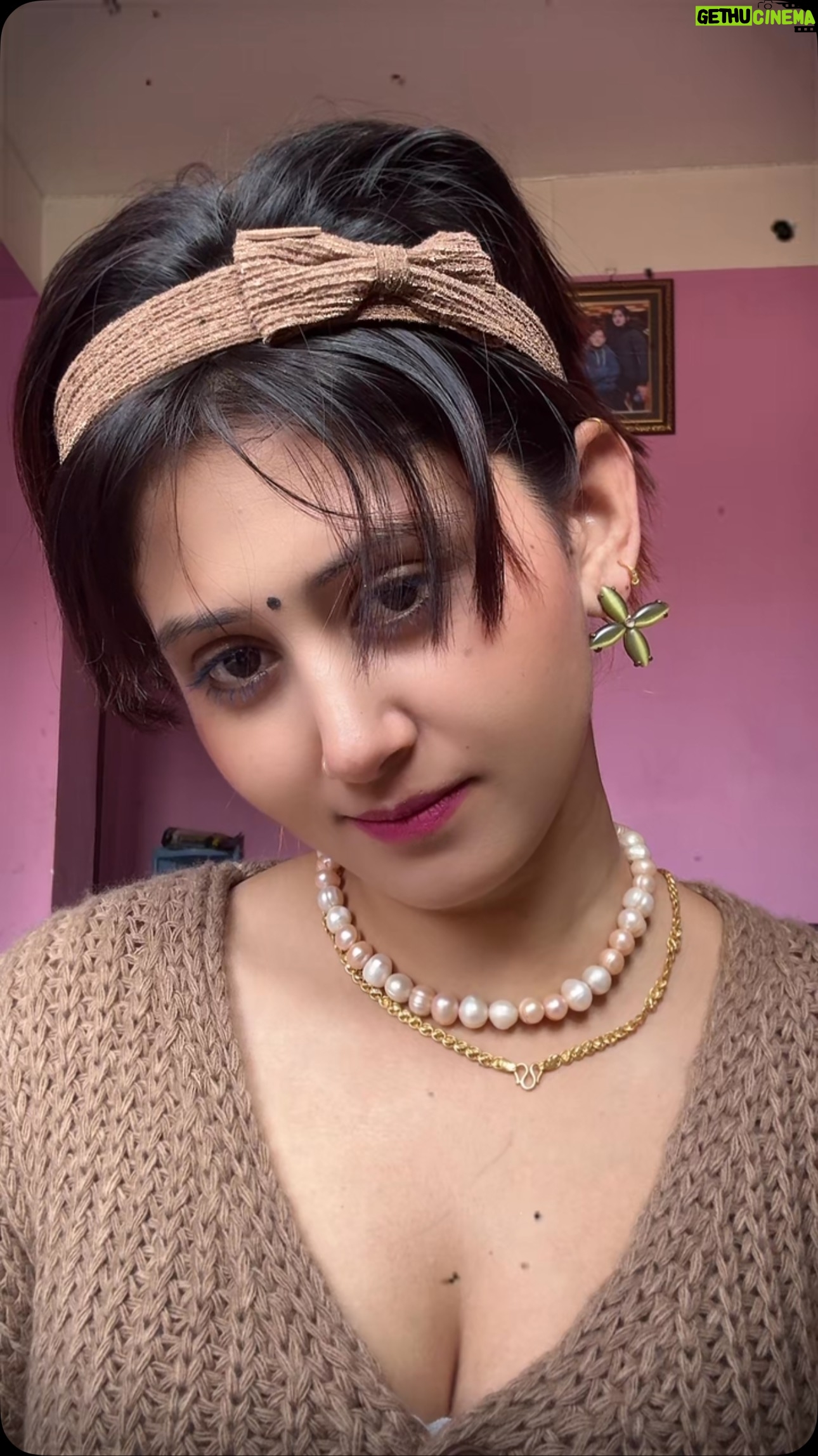 Khushi Bhattarai - 6.1K Likes -
