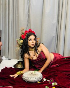 Actress Khushi Dubey HD Photos and Wallpapers February 2025