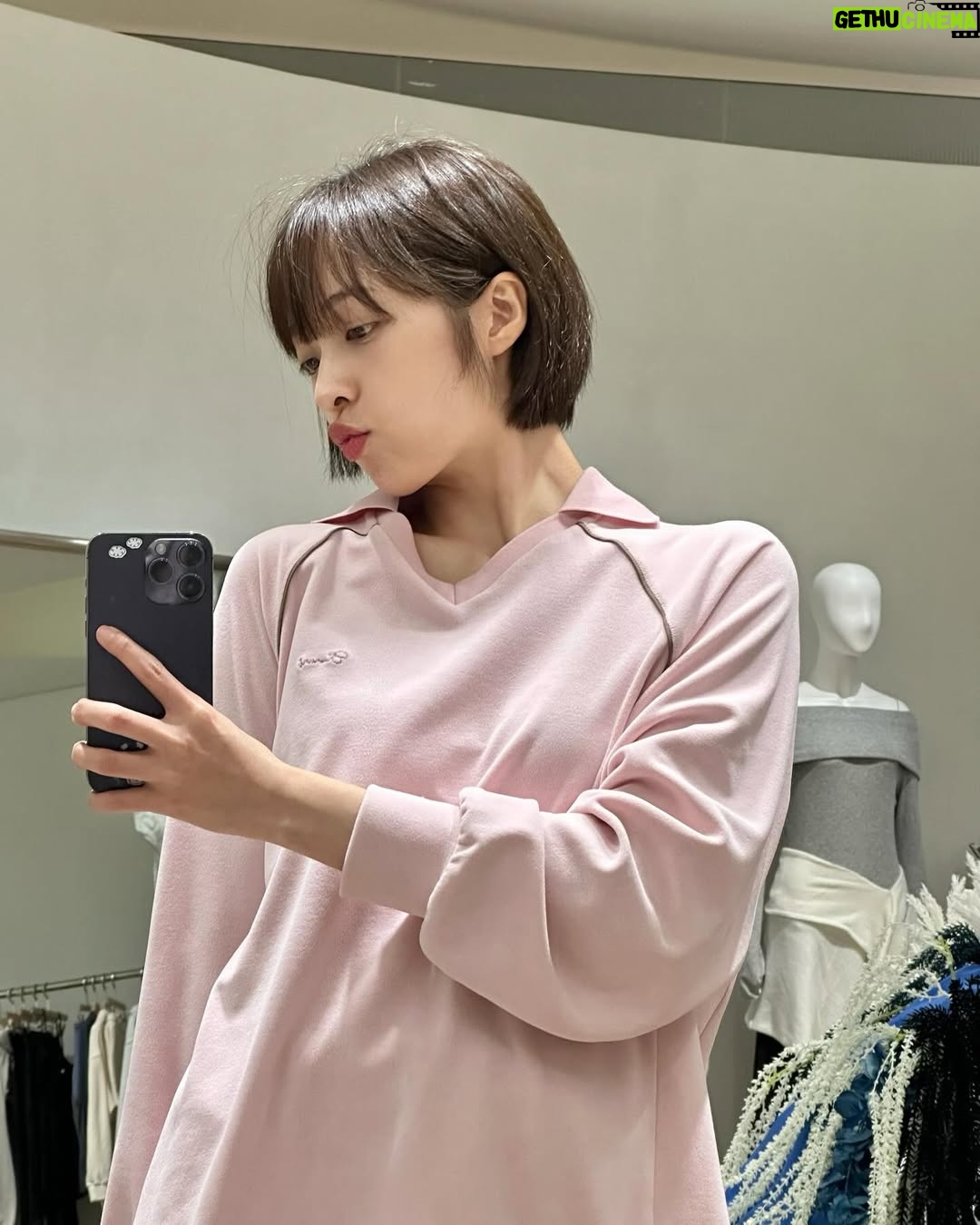 Kim Bo-ra - 49.6K Likes - 24/ 25⚡️