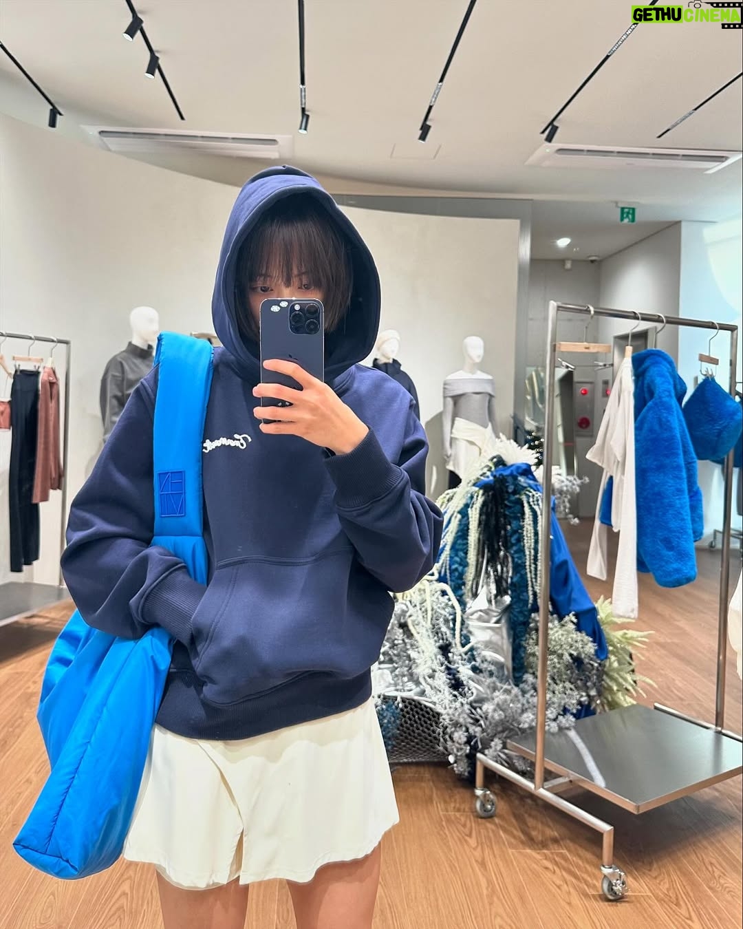 Kim Bo-ra - 49.6K Likes - 24/ 25⚡️