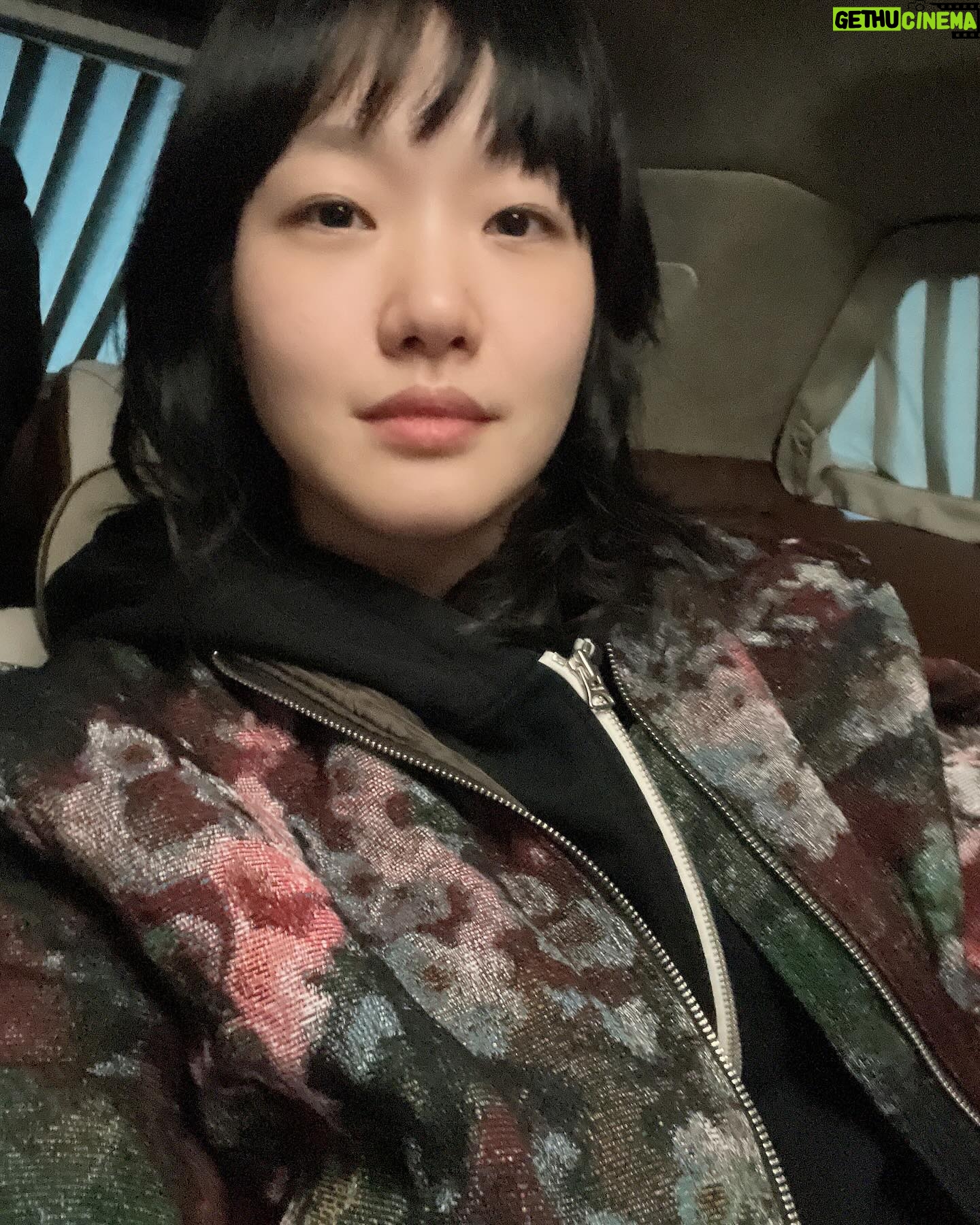 Kim Go-eun - 766.7K Likes - 2024년 빠이빠이👋🏼
2025년도 잘 부탁해🩵