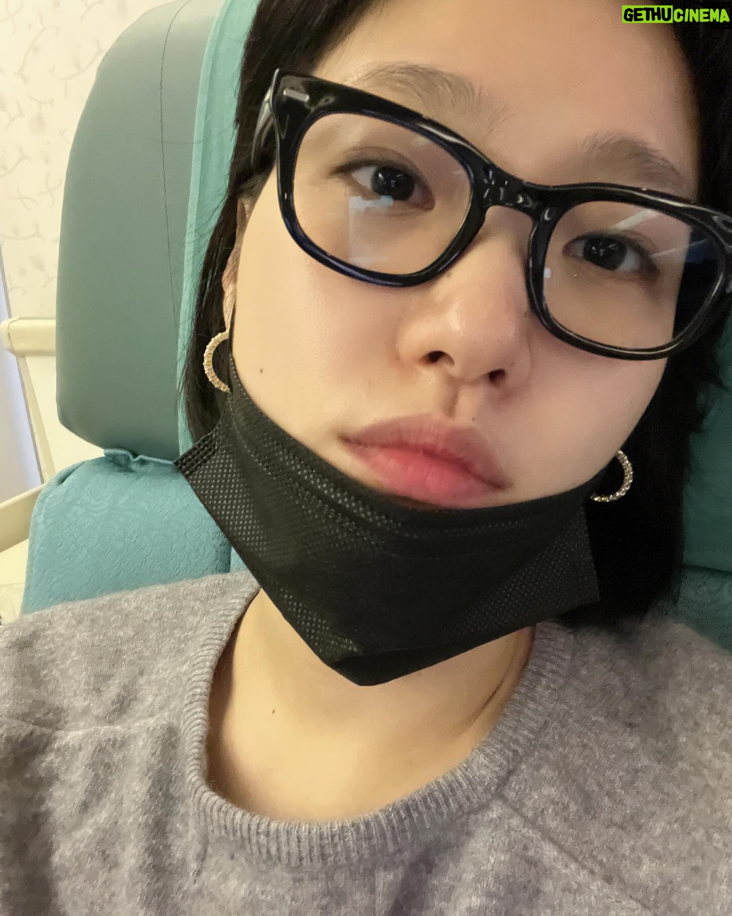 Kim Go-eun - 766.7K Likes - 2024년 빠이빠이👋🏼
2025년도 잘 부탁해🩵