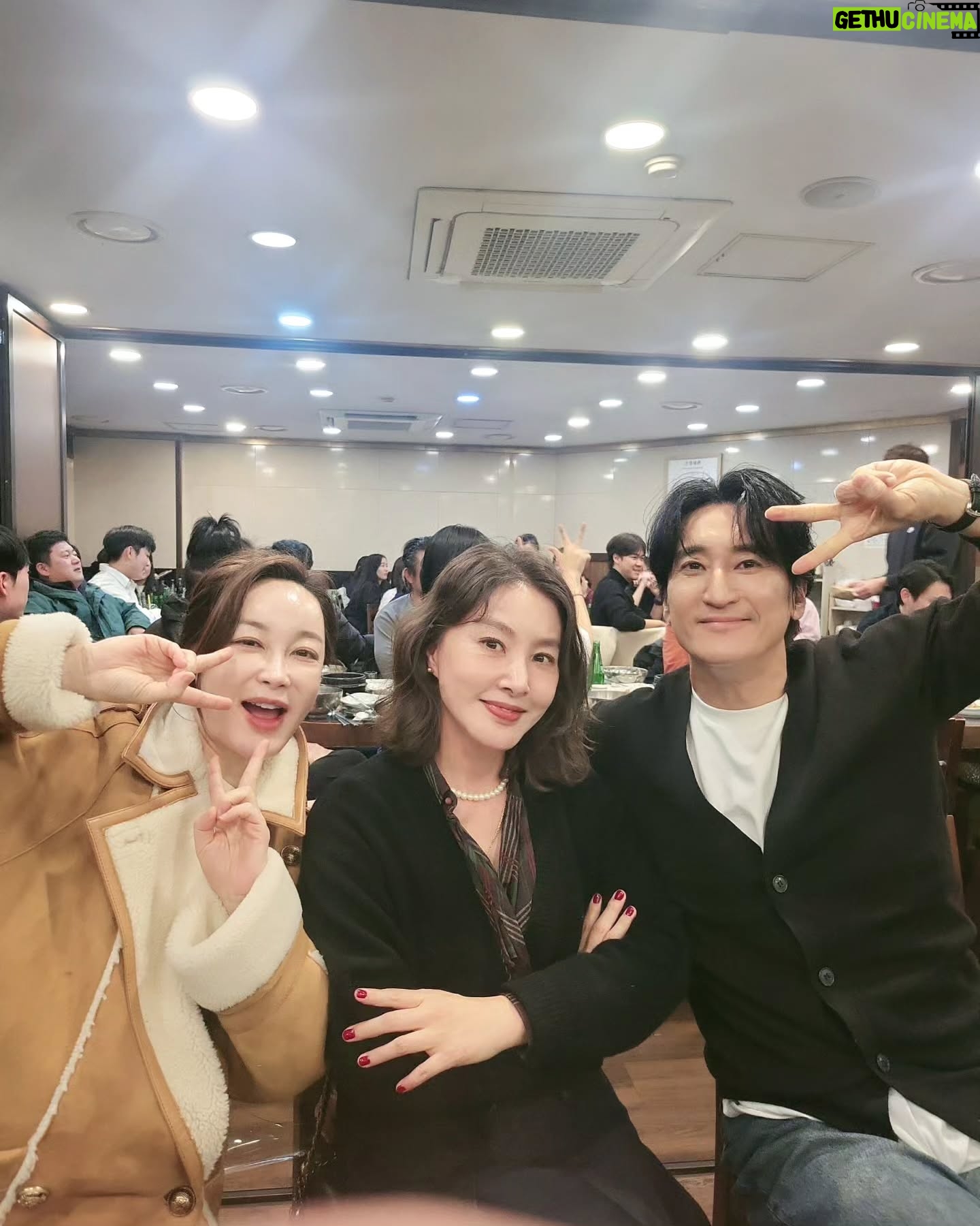 Kim Hye-eun - 8.2K Likes - 그리고 우리 셋♡
#박지영 #신현준 #김혜은