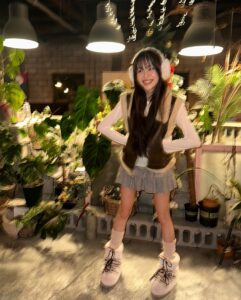 Actress Kim Ji-woo HD Photos and Wallpapers February 2025
