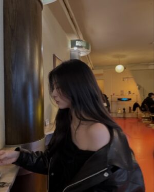 Kim Min-ju Instagram - ☕️🥂
