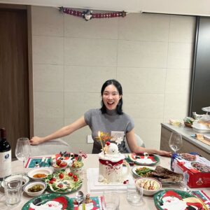 Kim Na-hee Instagram - 한가위같았던 크리스마스이브였당🩷
와인을.. 물처럼 벌컥벌컥 마시는 애엄마들^^*
후 무서워 ㅋㅋㅋ 그래도 사랑햇🩷

모두모두 해피메리크리스마스 되시길🫶
