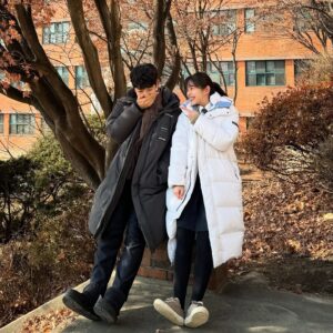 Kim Si-eun Instagram - 👉아름답게 지훈이와👈
