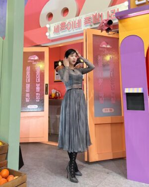 Kim Ye-won Instagram - 오늘 tvN 7:40 놀라운토요일♥️
같이 보자아아아아아 🐾