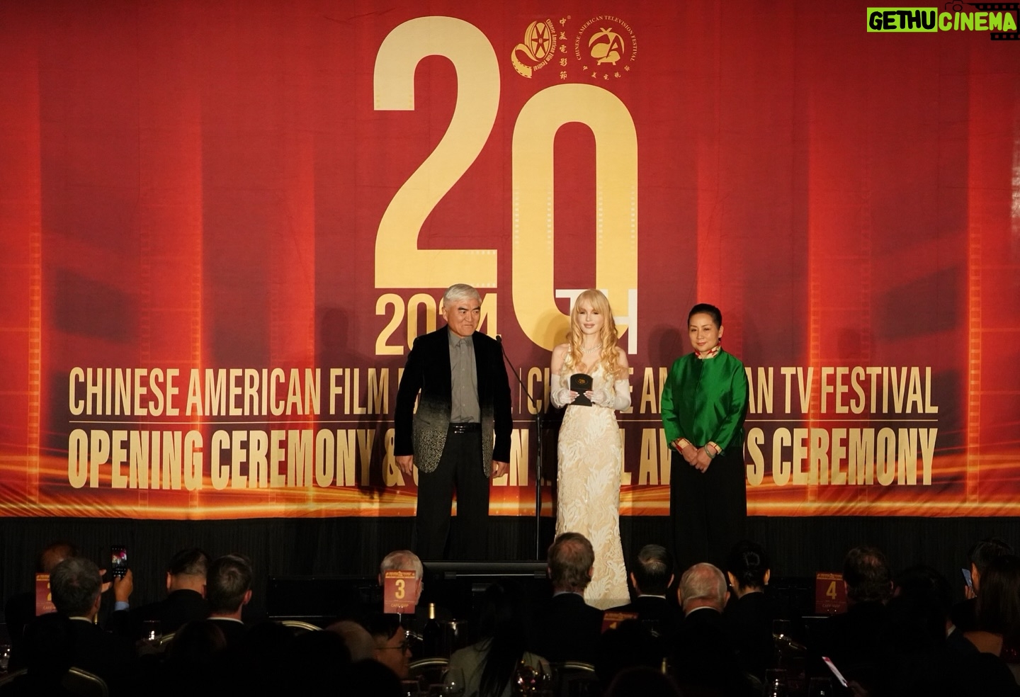 Kimberley Kates - 808 Likes - The official photos from the awards ceremony at the 20th Chinese American Film Festival. Such an honor to present to some of the most talented filmmakers from China.
It was wildly fun doing an improv with the 2 actors on stage not speaking the same language
Thank you Diana Mendoza @dianamendozabeauty for hair & make-up and to my dear friends at @cafilmfestival - you all did a beautiful job producing the show ♥️♥️ #kimberleykates #awards