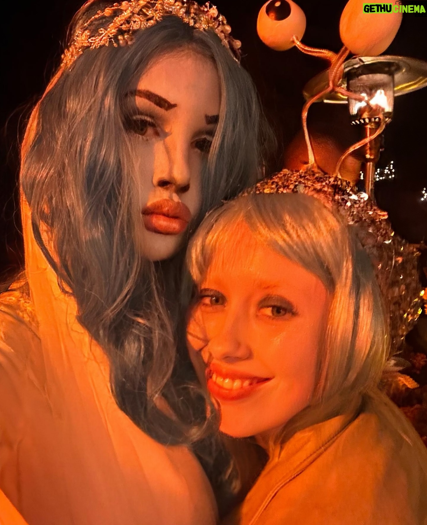 Kimberley Kates - 2.1K Likes - One of my favorite holidays…this year I was the Corpse Bride for those who asked. 🧟♀️👰🏼
Each Halloween, my sister transforms her garden into a whimsical wonderland, creating a magical escape where everyone can immerse themselves. She truly outdoes herself… 🧚🏻
And this year we were treated to live music with her husband’s band. 💗👻💗
#corpsebride #halloween #costumes #timburton #kimberleykates