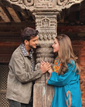Kinza Hashmi Instagram - Woww, you guys are loving ‘Hawa Banke’ so much! Feels amazing to see all your love and support. Thank you, my amazing people! ❤️🎶

 #HawaBanke #kinzahashmi #munawarfaruqui #nehakakkar #ritoriba