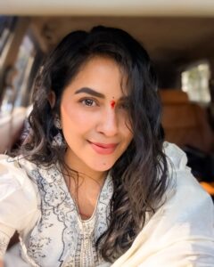 Actress Komalee Prasad HD Photos and Wallpapers February 2025