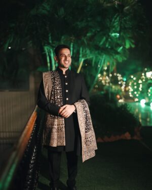 Kritika Avasthi Instagram - Day 3: When both went down on one knee, beginning of forever 💍♾️♥️
@piyushk003 🥰 

Our outfits @studybyjanak 
📸 @theweddingmantraproductions 
Mua @arshhia_19 @izna_by_arshhia 
Decor @weddings_houseofg 

#pikaboo #kritikkaavasthi #piyushkhatter #ring 
#gown #gowndress #mermaid 
#dance #rings #engaged💍 
#couple #couplegoals #shaadi 
#engaged #engagement #cocktails #cocktail #wedding #bridetobe #groom #bridal #groomtobe