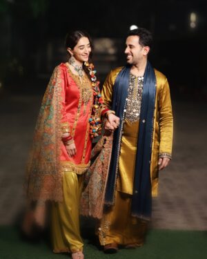 Kritika Avasthi Instagram - Sabna nu Lohri diya lakh lakh vadhayiyaan 🙌😇🙏. 
The First our many firsts ♥️
#Pikaboo’s very first Lohri as a married couple, 
just a month in & still feels like our wedding celebrations are ongoing! ❤️✨ 
From traditional dances to enjoying sweet til-gajak, celebrating new beginnings, the harvest of life’s blessings & the joy of togetherness, what a beautiful way to start this new chapter together with @piyushk003 🥰.
Sending Love & Light to everyone,
Happy Lohri & Makar Sakrant to the world ♥️🔥💫 .
A heartfelt thank you to the talented designer & team of @ekavira.official for transforming our creative ideas to reality! 
And our hommies @celebration_houseofg @weddings_houseofg for infusing the decor, celebration with the vibrant colors & festive spirit of Lohri ✨.
#pikaboo #newlyweds #wedding #lohri #makarsankranti #happylohri #punjabi #punjab 
#FirstLohri #NewBeginnings #LohriLove