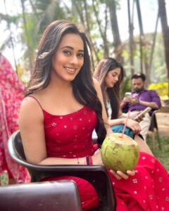 Actress Krutika Desai Khan HD Photos and Wallpapers February 2025