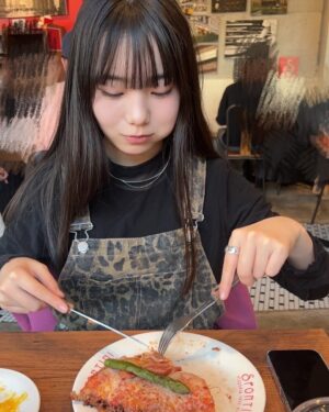 Kurumi Inagaki Instagram - .
土ドラ10「アンサンブル」2話
ご視聴ありがとうございます。
見逃してしまった方は#TVer #hulu で配信中です。
2話から#宇井咲良 役で出演させていただいています。
.
次回3話は…ダブルデート…🫢
#土ドラ10
#アンサンブル
#稲垣来泉 
.
.
.
｡.ﾟ :✿｡.ﾟ🍓｡.ﾟ :✿｡.ﾟ🍓｡.ﾟ :✿｡.ﾟ
.
先日、姉妹でお出かけしてきました😊
姉がたっくさん写真撮ってくれました。
ご飯を食べたり、プリクラを撮ったり…
姉→私、私→姉へ
お互いにブレスレットを作りあったり！！
すっごく楽しかった〜！
今度はどこ行こうかなっ
.
.
.
#デジカメ
