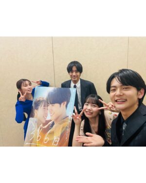 Kurumi Inagaki Instagram - 映画『366日』公開記念舞台挨拶ありがとうございました！
緊張もしましたが、
赤楚さん、上白石さん、齋藤潤さんとお久しぶりにお会いすることができ、たくさんお話して舞台挨拶に登壇することができて
すごく嬉しく楽しかったです！
またご一緒できるよう頑張ります！

劇場に足を運んでくださった皆様にもお会いすることができてとても嬉しかったです！
私のネームプレートを作って手に持ってくださっている方もいてすごく嬉しい気持ちになりました！

本当にありがとうございました🫶✨️✨️

@366movie 
#映画366日 #映画366日をすべての人へ #赤楚衛二 さん #上白石萌歌 さん #齋藤潤 さん #稲垣来泉