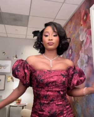 Kylie Jefferson Instagram - @jenniferhudsonshow BTS 🫡🪖💃🏽, catch us today!! The Six Triple Eight on @netflix tomorrow!!