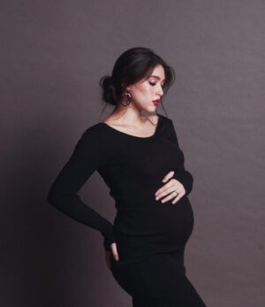 Kylie Padilla Instagram - Seems like ages ago. This was Axl cooking in my womb hihi🤰circa 2019