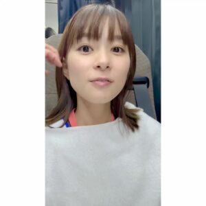 Kyoko Yoshine Instagram - 「まどか26歳、研修医やってます！」
本日第5話の放送です。

5話は救命救急科です。
とにかくバタバタ！
今までとはまた違う空気感です。
まどか、奮闘します！

私もリアタイできそうっ
それまで撮影頑張ります🌱

撮影中のあれこれ、です📷

#まどか26歳