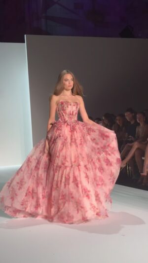 Lani Randol Instagram - Another year of #NYFW with @sherrihill in the books ✨ I will never not be giddy about this #fashionshow #modeling #runway #vlog