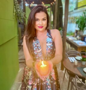 Actress Laryssa Dias HD Photos and Wallpapers January 2025