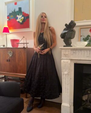 Laura Bailey Instagram - Mad About The Boy

CHANEL Haute Couture & CHANEL fine jewellery for the premiere of Bridget Jones | Mad About The Boy last night. 
In cinemas Feb 13 ❤️ 

Love & congrats @workingtitlefilms, Helen Fielding, director Michael Morris, & entire cast & crew. Special shout out to @mollyemmarowe on costumes & so much more. 
What a trip… 

—> P.S. I love this old 90s Polaroid of Renée 
by Gus Van Sant. 
R.Z. ~ a true class act,  on film & for real. 
Love & respect. And thank you. 

Take your mates, laugh, cry, tell them you love them..
Just the way they are. 
‘It’s  time to live!’ (Miss Jones). 

Thank you @chanelofficial @chanel.beauty