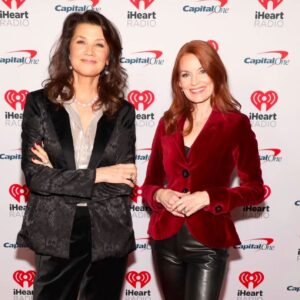 Actress Laura Leighton HD Photos and Wallpapers April 2025