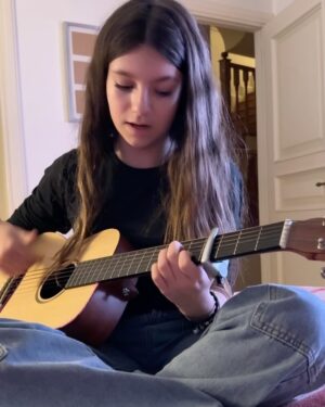 Laura Pausini Instagram - 12 anni 🎂🎁🎉
Paola ❤️
Sei il posto più bello che ho visto sulla mappa del mondo.. quello che tra tutti preferisco e in cui farò sempre ritorno 📍
Buon Compleanno Ragazzina mia 😍