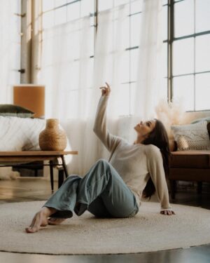 Lauren LaVera Instagram - 🕊️🫧☁️🪞 

Captured by @mjphototx