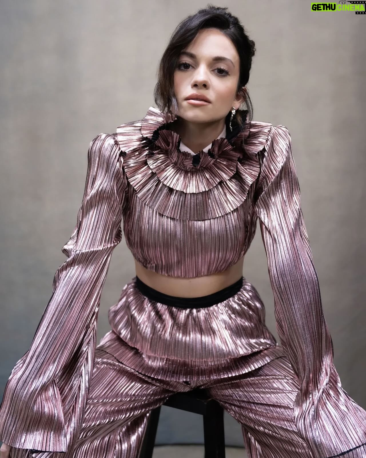 Lauren LaVera - 41.5K Likes - ⨠GQ āØ
Honored to be featured in GQ Mexico!
Thank you so much @gqmexico for having me. š©·
As always, a special thanks to my team at @teamportrait & @lewkmgmt š
šø @kellybalch (2 for 2 today š)
š @abhairmakeup
š @sir_t0n
Last pic details:
Shot by @jonpremosch
HMU by @annettedavenportbeauty
Styled by @naomizinns and assisted by @aliyah.monet
Lighting by @miguelesparzaphoto