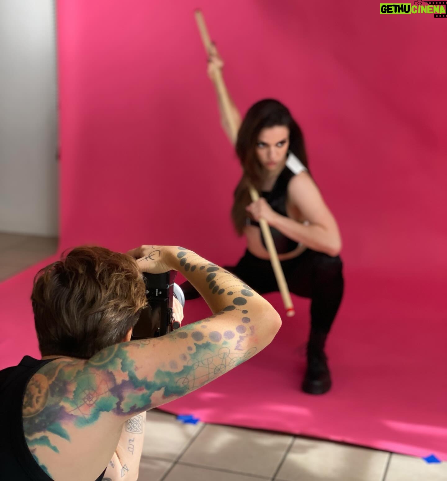 Lauren LaVera - 36.3K Likes - Thank you for the feature @muscleandfitnesshers š”ļø
Special thanks to my team at @teamportrait and @lewkmgmt
šø @kellybalch
š @matthewrichvrd
š @sh0ishikura
š¤š Happy Halloween! šš¤