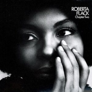 Lauryn Hill Instagram - Whitney Houston once said to me that Roberta Flack’s voice was one of the purest voices she’d ever heard. I grew up scouring the records my Parents collected. Mrs. Flack was one of their favorites and quite instantly became one of mine as soon as I was exposed to her. She looked cool and intelligent, gentle and yet militant. The songs she recorded from ‘Compared To What’ to ‘The First Time Ever I Saw Your Face’ to her version of ‘Ballad Of The Sad Young Men’ fascinated me with their beauty and sophistication. Mrs. Flack was an artist, a singer-songwriter, a pianist and composer who moved me and showed me through her own creative choices and standards what else was possible within the idiom of Soul. Killing Me Softly, a song Mrs. Flack didn’t write, but made hugely popular became the song that catapulted myself and the Fugees into household phenomena. We wanted to honor the beauty and brilliance of this song and her performance of it to our generation. I will forever be grateful for the sensitivity and delicate power of her Love and Artistry. Rest in Grace Beloved One. 🌹