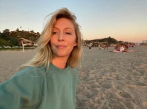 Leah Jenner Instagram - Happy love day 🤍