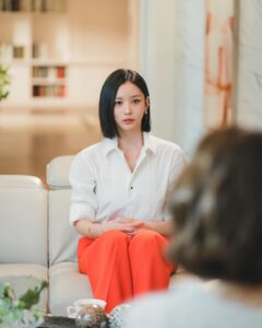 Actress Lee Hwa-Kyum HD Photos and Wallpapers January 2025
