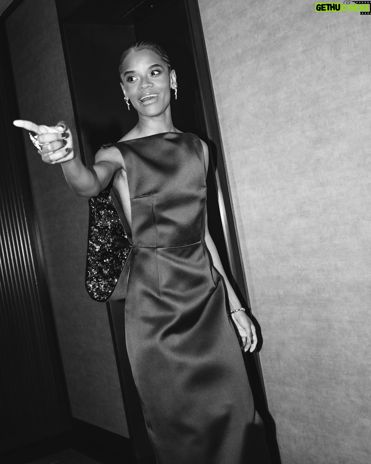 Letitia Wright - 185.9K Likes - in my, self love, bafta princess, face card giving, soft girl era ❤️
📸 ~ @priyagermaine_photography
