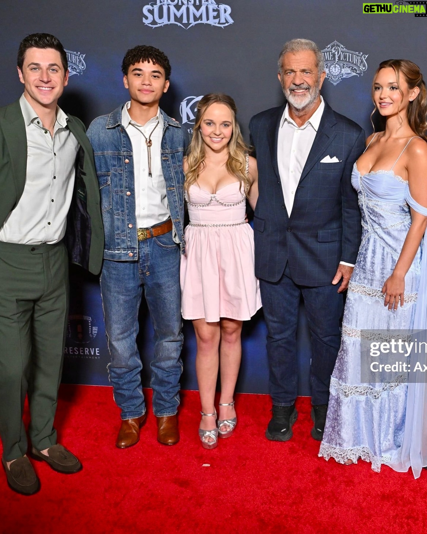 Lilah Pate - 28.5K Likes - me and my friends on the big screen!! @monstersummermovie in theaters October 4th😇
Make up: @torimcconkeymakeup
Hair: @giocampora
Styling: @elkin
Photography: Todd Williamson
#monstersummermovie