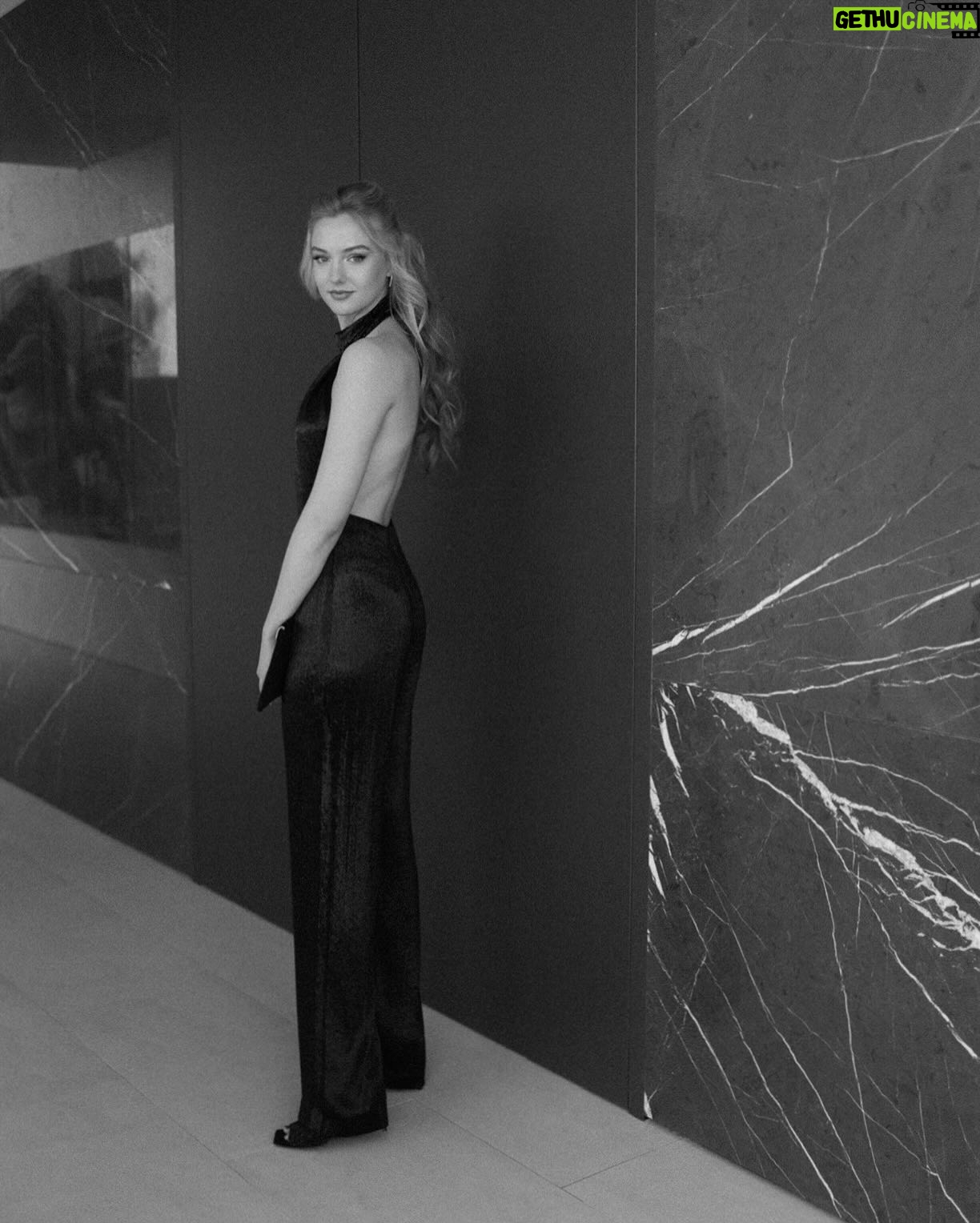 Lilly Krug - 8.3K Likes - Attending the Golden Globes last night was an unforgettable experience. Sitting in a room filled with so many brilliant artists who shape our culture was humbling and deeply inspiring. It’s a reminder of how vital storytelling is—how films and art have the power to connect us, to spark empathy, and to bridge divides. Now, more than ever, we need stories that bring us closer together. I’m so grateful for the incredible conversations I had, the laughter we shared, and the energy in the room that left me feeling so hopeful and inspired🙂↕️💫
Photocredit: Getty Images