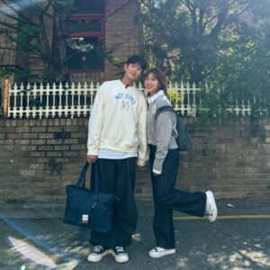 Lim La-la Instagram - 여러분❤️ 착한 기업들을 알리는 농카발굴단에 2년연속 MC로 저희 엔조이커플이 선정되었답니다!!🎉🎉
작년에 이어서 선한 기업을 소개해드리고
착한 컨텐츠 소비해주시는 분들께 선물도 드려서 뿌듯합니다😁
세번째 브랜드는 비건패션브랜드 낫아워스예요!
지금 농카발굴단 영상보고 이벤트 참여하시면 
총 34분께 제품 선물 드린다고하니까 많은관심부탁드려용~!

Hello, everyone! We’re honored to be the MCs for content that highlights ethical businesses 
for the second year in a row ❤️

Continuing from last year, we’re proud to introduce amazing socially responsible brands and share gifts with those who support ethical content consumption👏👏

Our third feature is the vegan fashion brand NOT OURS! Aren’t the clothes just gorgeous?

#엔조이커플 #농카발굴단 #2년연속MC
#감사합니다 #착한기업 #착한소비