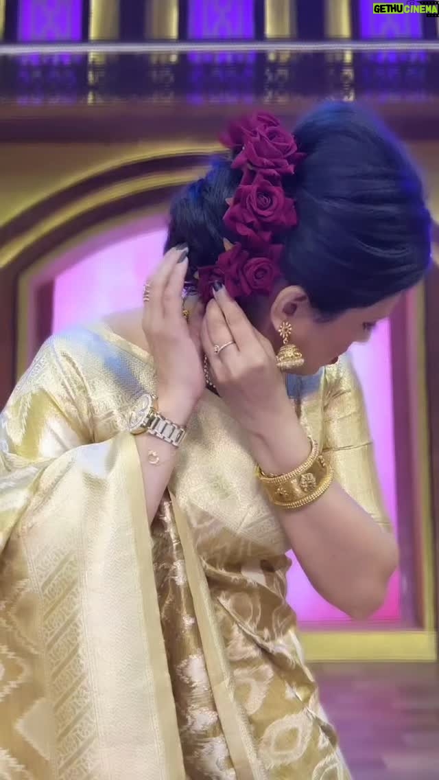 Lipi Mohapatra - 97.4K Likes - Last ko maine kyaa kaha? 😜
.
.
.
#lipi #instagram #reelkarofeelkaro #trending #instalike #love #reeitfeelit #lipimohapatra #happysoul #viralreels ##lipimohapatra #reeitfeelit #reelkarofeelkaro #trending #reels #viral #instagram #instalike #instalove #instalook #fashion #mood #instagram #sareefashion #sareelove ##reelinstagram #saree #lookbook