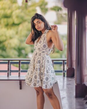 Lisha Chinnu Instagram - 🖤 🤍